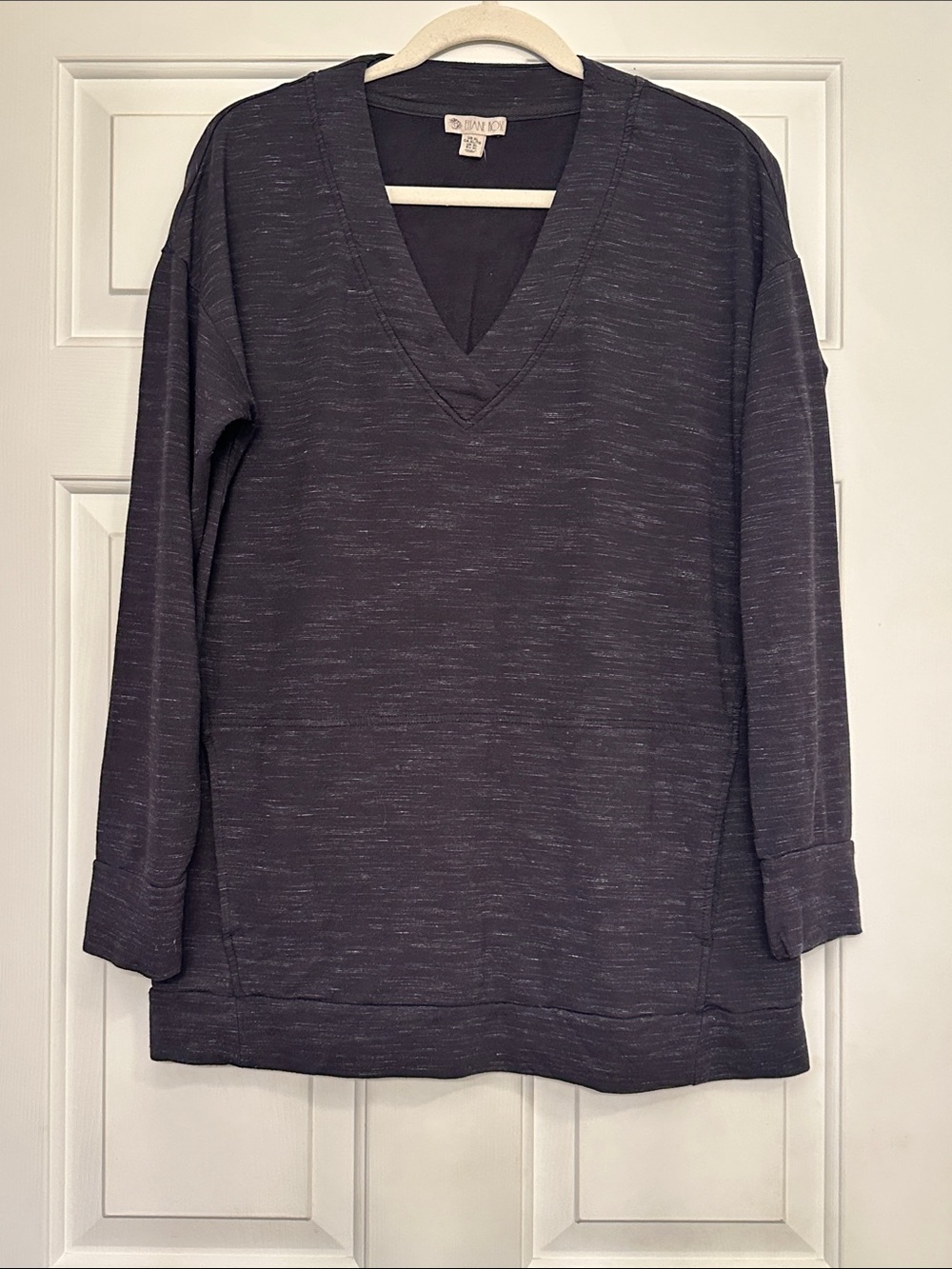 Women's Black Heathered V-Neck Sweatshirt